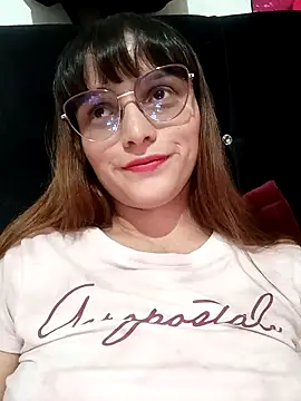 Snapshot of Lucyy-hess chatting on 02/04/25, 09:41 Lucyy-hess online show from 02/04/25, 09:41