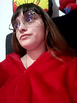Snapshot of Lucyy-hess chatting on 01/08/25, 01:11 Lucyy-hess online show from 01/08/25, 01:11