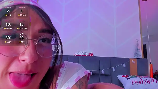 MadyJackson online show from 12/18/25, 11:36