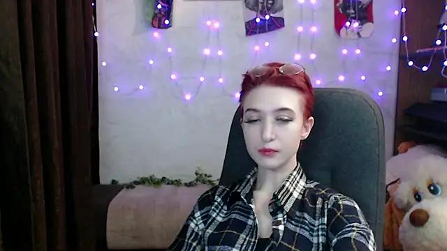 MilanaThorn online show from 01/28/25, 01:08
