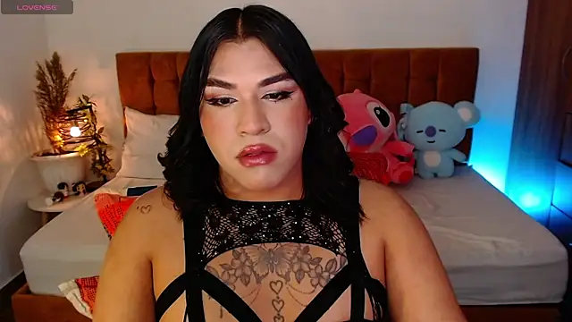 Snapshot of alexiaaross chatting on 04/18/26, 12:24 alexiaaross online show from 04/18/26, 12:24