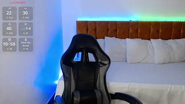 alexiaaross online show from 11/18/25, 11:59