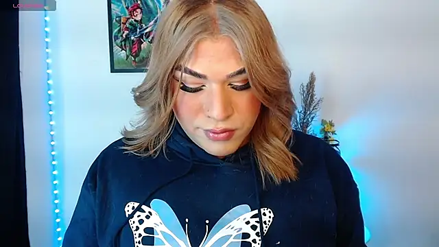 Snapshot of alexiaaross chatting on 06/16/26, 02:11 alexiaaross online show from 06/16/26, 02:11