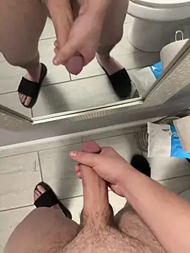 bigbeast19393 online show from 11/17/25, 09:57