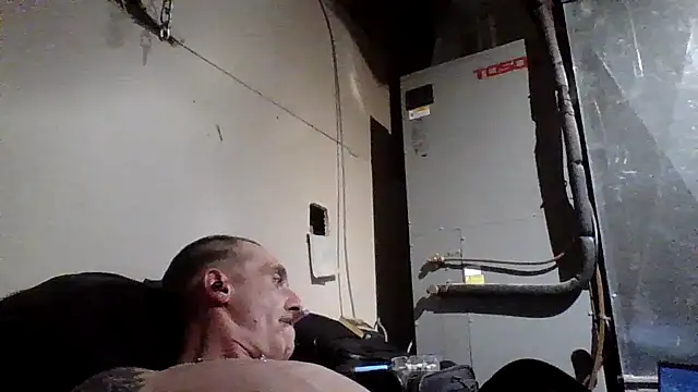 CandiedPompano online show from 10/21/25, 04:01