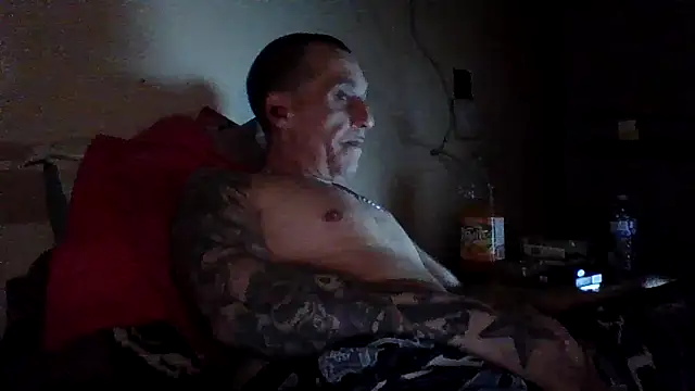 CandiedPompano online show from 11/15/25, 05:11