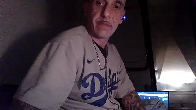 CandiedPompano online show from 10/22/25, 08:41