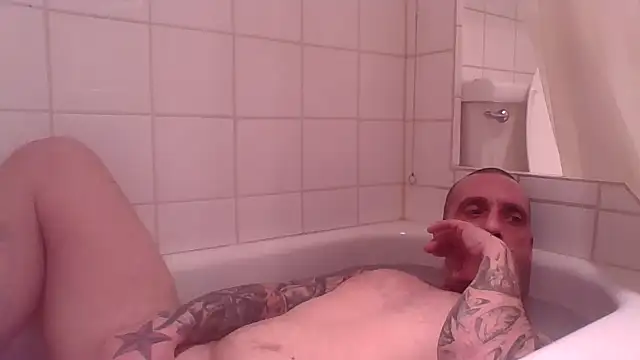 CandiedPompano online show from 12/13/25, 08:04