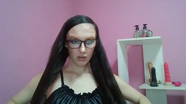 Snapshot of LolaBoobs chatting on 05/14/26, 07:38 LolaBoobs online show from 05/14/26, 07:38
