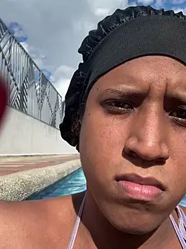 zahrivk1 online show from 10/30/25, 07:55