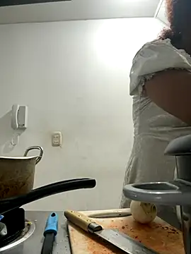 zahrivk1 online show from 10/31/25, 08:44