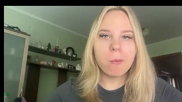 Thalia  Star online show from 03/25/26, 06:35