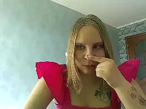 Thalia  Star online show from 03/15/25, 10:57