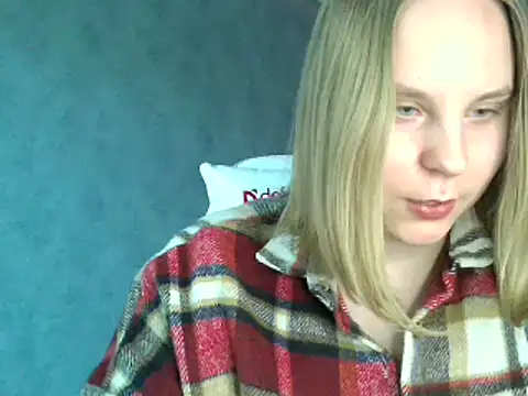 Thalia  Star online show from 03/04/25, 08:46