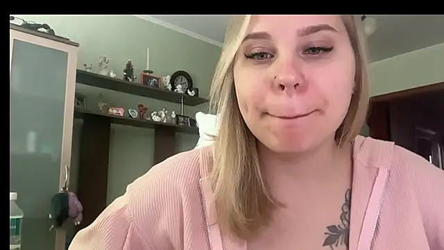 Thalia  Star online show from 03/28/26, 11:00