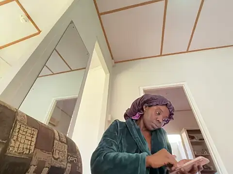 choclatepeaach online show from 02/14/26, 05:13