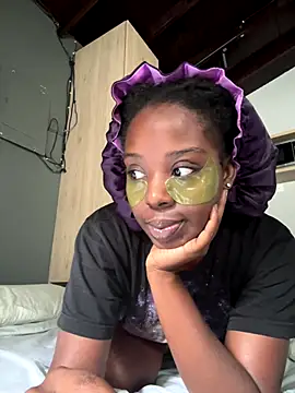 choclatepeaach online show from 12/16/25, 01:59