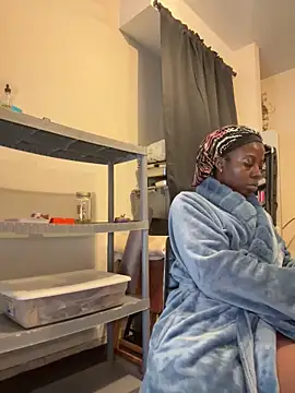 choclatepeaach online show from 04/05/26, 12:34