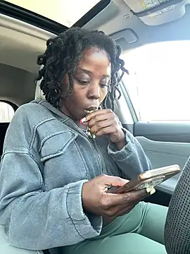 choclatepeaach online show from 03/20/26, 05:58