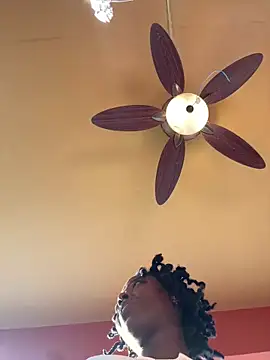 choclatepeaach online show from 02/15/26, 08:52