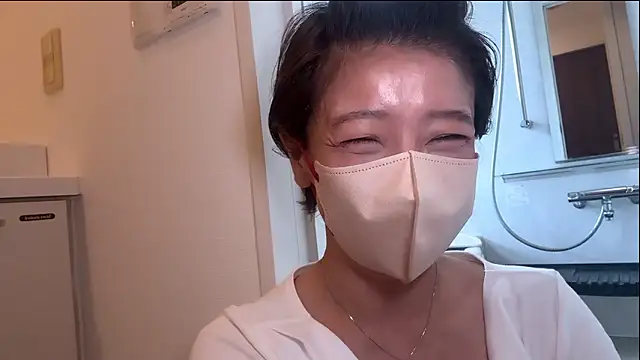 Risa 06 online show from 10/12/25, 06:04