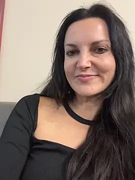 Snapshot of -OLYA- chatting on 12/23/25, 08:24 -OLYA- online show from 12/23/25, 08:24