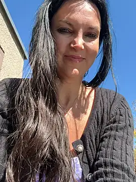 Snapshot of -OLYA- chatting on 04/22/26, 09:16 -OLYA- online show from 04/22/26, 09:16
