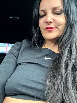 Snapshot of -OLYA- chatting on 01/13/26, 01:37 -OLYA- online show from 01/13/26, 01:37