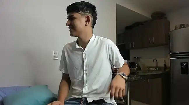 Lyam ap online show from 01/10/25, 02:25