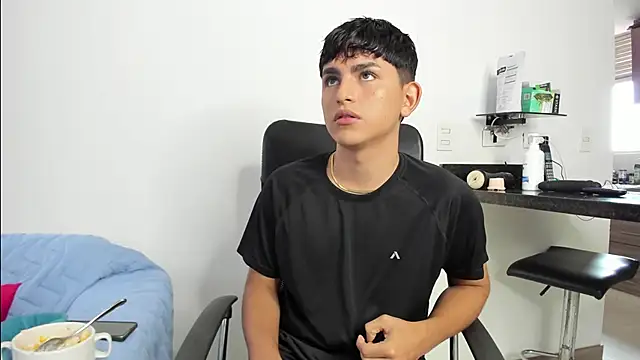 Lyam ap online show from 02/21/25, 03:54