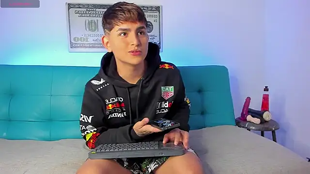 Lyam ap online show from 12/21/25, 10:06