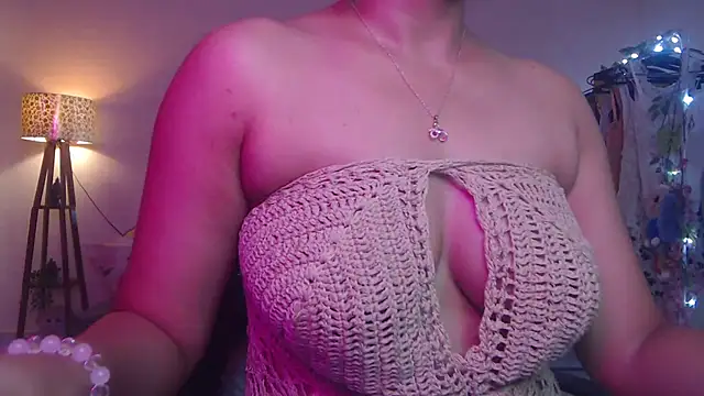 Zonayesha online show from 11/19/25, 06:35