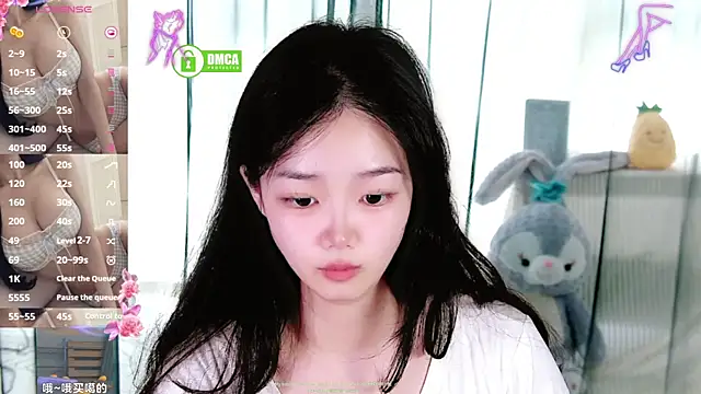 Snapshot of Sheep-1 chatting on 05/31/26, 02:17 Sheep-1 online show from 05/31/26, 02:17