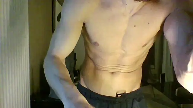 Snapshot of ApollonFit_x69 chatting on 03/06/25, 11:31 ApollonFit x69 online show from 03/06/25, 11:31