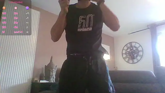 Snapshot of ApollonFit_x69 chatting on 10/08/25, 04:29 ApollonFit x69 online show from 10/08/25, 04:29