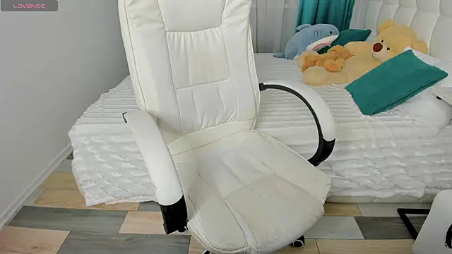 CooperAllana online show from 11/10/25, 07:46