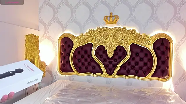 Snapshot of KendralHolson chatting on 02/21/26, 04:25 KendralHolson online show from 02/21/26, 04:25