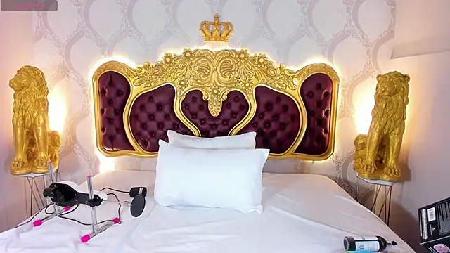 KendralHolson online show from 10/24/25, 04:33