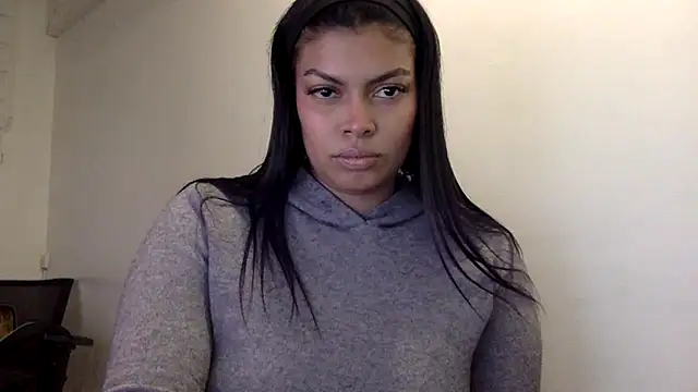 Snapshot of jennifer_oliveira chatting on 09/10/25, 04:44 jennifer oliveira online show from 09/10/25, 04:44