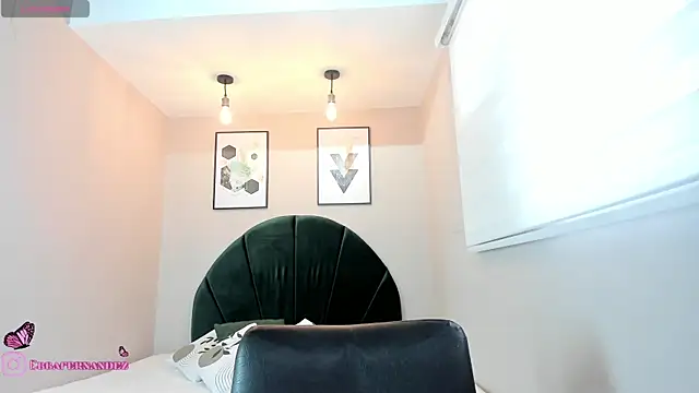 Snapshot of ebbafernandez_ chatting on 07/17/26, 12:24 ebbafernandez online show from 07/17/26, 12:24