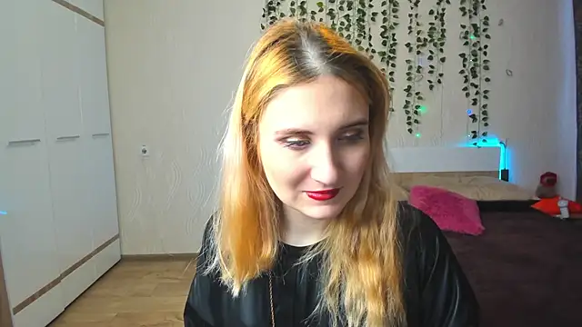 Miss Elsa  online show from 03/14/25, 02:31