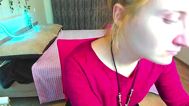 Miss Elsa  online show from 02/26/25, 12:38