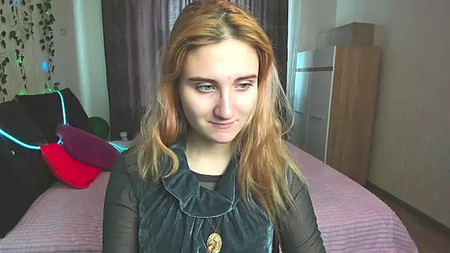 Miss Elsa  online show from 02/22/25, 04:07