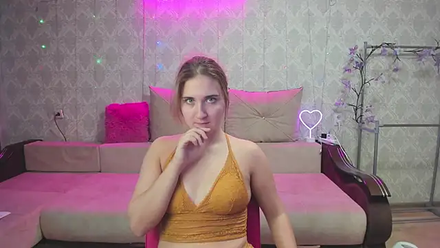 Miss Elsa  online show from 11/20/25, 02:34