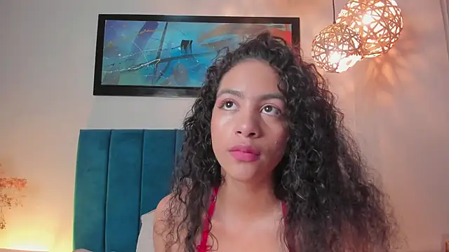 AntonellaHall  online show from 11/05/25, 12:08