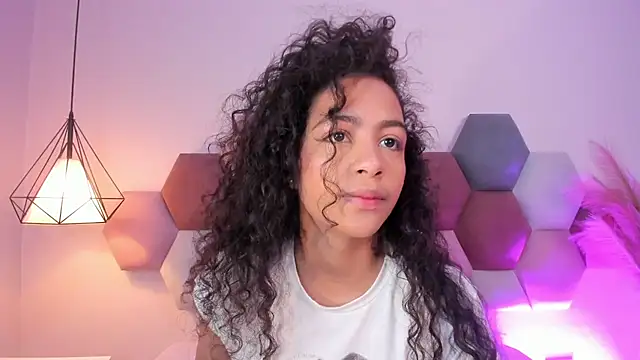 AntonellaHall  online show from 10/24/25, 12:04