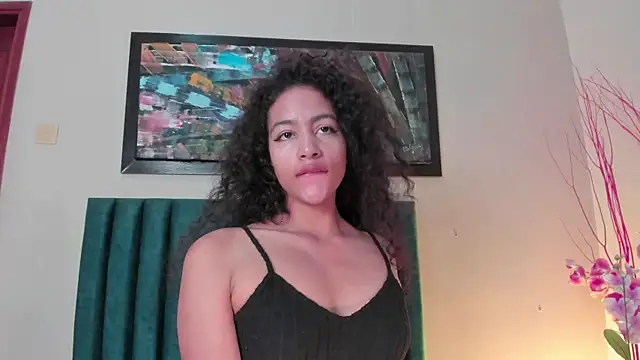 AntonellaHall  online show from 12/16/25, 12:20