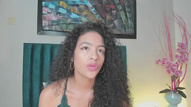 AntonellaHall  online show from 10/09/25, 11:55