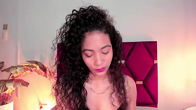 AntonellaHall  online show from 11/08/25, 12:31