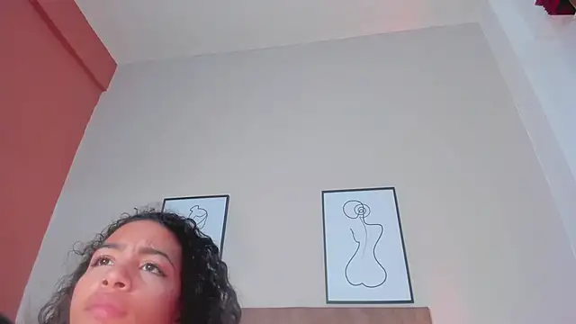 AntonellaHall  online show from 03/21/25, 09:12